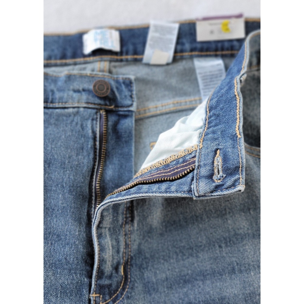 Time and Tru Women's Blue Jeans, Size 16, High Rise, Straight Stretch - Picture 6 of 15
